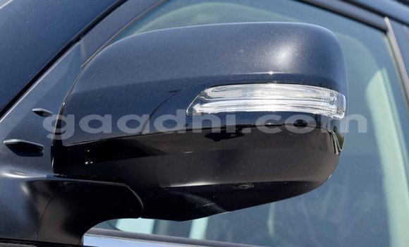 Nunua Mpya Toyota Land Cruiser Nyeusi Gari ndani ya Afgooye nchini Somalia Nunua Mpya Toyota Land Cruiser Nyeusi Gari ndani ya Afgooye nchini Somalia