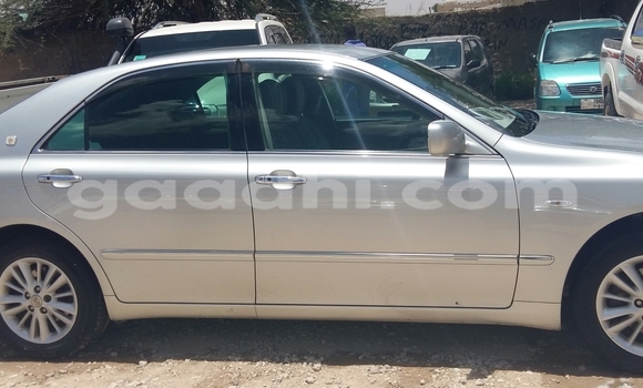 Acheter Neuf Voiture Toyota Crown Gris à Hargeysa, Somaliland Acheter Neuf Voiture Toyota Crown Gris à Hargeysa, Somaliland