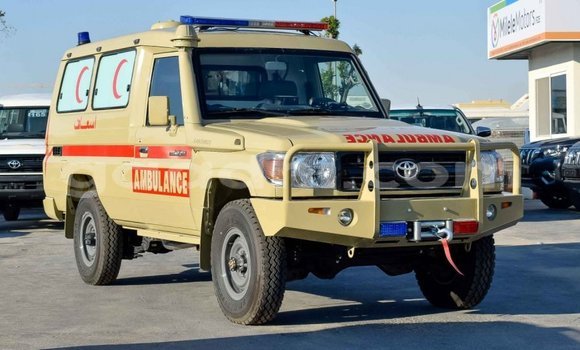 Nunua Mpya Toyota Land Cruiser Beige Gari ndani ya Afgooye nchini Somalia Nunua Mpya Toyota Land Cruiser Beige Gari ndani ya Afgooye nchini Somalia