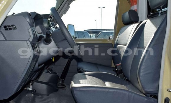 Nunua Mpya Toyota Land Cruiser Beige Gari ndani ya Afgooye nchini Somalia Nunua Mpya Toyota Land Cruiser Beige Gari ndani ya Afgooye nchini Somalia