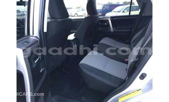 Buy Import Toyota HiAce Other Truck in Import - Dubai in Somalia Buy Import Toyota HiAce Other Truck in Import - Dubai in Somalia