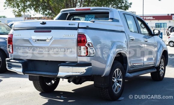 Imported Toyota Hilux Other Makiinaa iti Import - Dubai keessatti Somalia keessatti Imported Toyota Hilux Other Makiinaa iti Import - Dubai keessatti Somalia keessatti