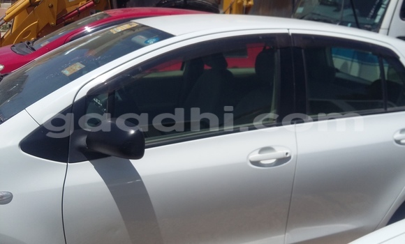 ይግዙ ያገለገለ Toyota Vitz ነጭ መኪና በ ሞቃዲሾ በ ሶማሊያ ይግዙ ያገለገለ Toyota Vitz ነጭ መኪና በ ሞቃዲሾ በ ሶማሊያ