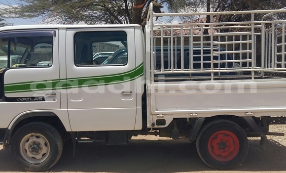 Acheter Neuf Voiture Nissan Note Blanc à Hargeysa, Somaliland Acheter Neuf Voiture Nissan Note Blanc à Hargeysa, Somaliland