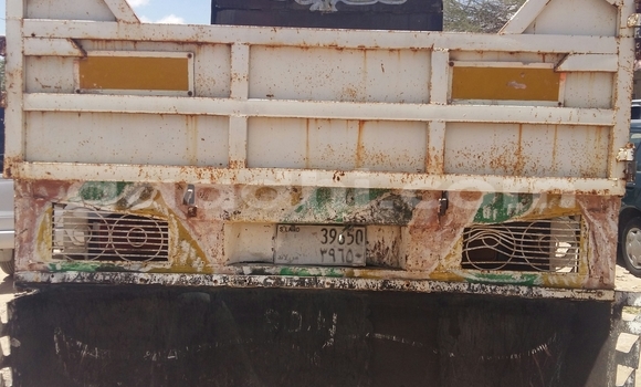 Acheter Occasion Voiture Nissan 350Z Blanc à Hargeysa, Somaliland Acheter Occasion Voiture Nissan 350Z Blanc à Hargeysa, Somaliland