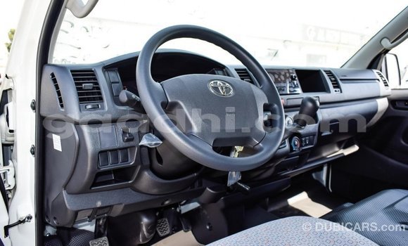 اشتري Imported Toyota Hiace أبيض سيارة في Import - Dubai في الصومال اشتري Imported Toyota Hiace أبيض سيارة في Import - Dubai في الصومال