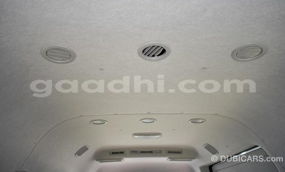 اشتري Imported Toyota Hiace أبيض سيارة في Import - Dubai في الصومال اشتري Imported Toyota Hiace أبيض سيارة في Import - Dubai في الصومال