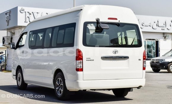 اشتري Imported Toyota Hiace أبيض سيارة في Import - Dubai في الصومال اشتري Imported Toyota Hiace أبيض سيارة في Import - Dubai في الصومال