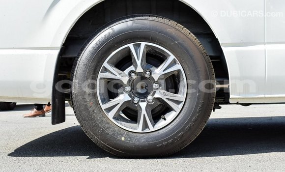 اشتري Imported Toyota Hiace أبيض سيارة في Import - Dubai في الصومال اشتري Imported Toyota Hiace أبيض سيارة في Import - Dubai في الصومال