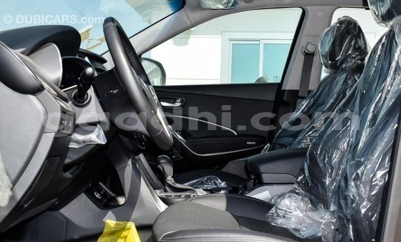 Imported Hyundai Santa Fe Black Makiinaa iti Import - Dubai keessatti Somalia keessatti Imported Hyundai Santa Fe Black Makiinaa iti Import - Dubai keessatti Somalia keessatti