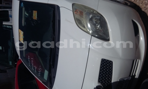 ይግዙ ያገለገለ Toyota Vitz ነጭ መኪና በ ሞቃዲሾ በ ሶማሊያ ይግዙ ያገለገለ Toyota Vitz ነጭ መኪና በ ሞቃዲሾ በ ሶማሊያ