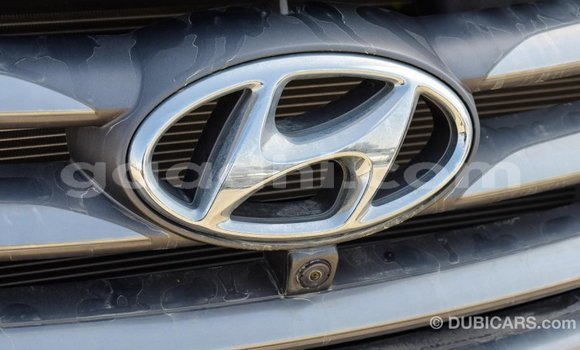 Imported Hyundai Santa Fe Black Makiinaa iti Import - Dubai keessatti Somalia keessatti Imported Hyundai Santa Fe Black Makiinaa iti Import - Dubai keessatti Somalia keessatti