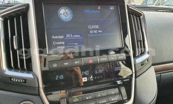 Nunua Mpya Toyota Land Cruiser Nyeusi Gari ndani ya Afgooye nchini Somalia Nunua Mpya Toyota Land Cruiser Nyeusi Gari ndani ya Afgooye nchini Somalia