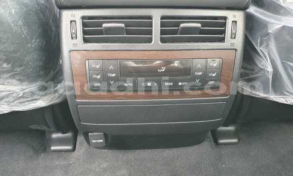 Nunua Mpya Toyota Land Cruiser Nyeusi Gari ndani ya Afgooye nchini Somalia Nunua Mpya Toyota Land Cruiser Nyeusi Gari ndani ya Afgooye nchini Somalia