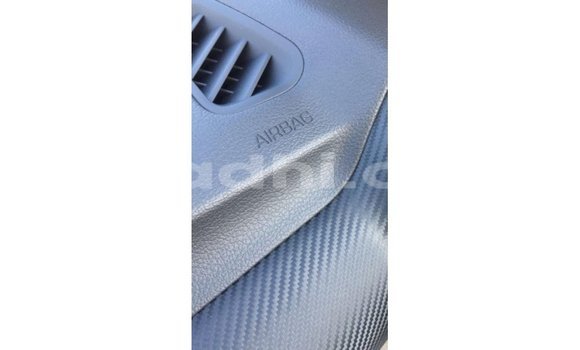 Imported Hyundai Tucson White Makiinaa iti Import - Dubai keessatti Somalia keessatti Imported Hyundai Tucson White Makiinaa iti Import - Dubai keessatti Somalia keessatti