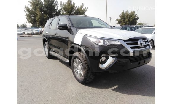 Imported Toyota Fortuner Black Makiinaa iti Import - Dubai keessatti Somalia keessatti Imported Toyota Fortuner Black Makiinaa iti Import - Dubai keessatti Somalia keessatti