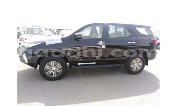 Imported Toyota Fortuner Black Makiinaa iti Import - Dubai keessatti Somalia keessatti Imported Toyota Fortuner Black Makiinaa iti Import - Dubai keessatti Somalia keessatti