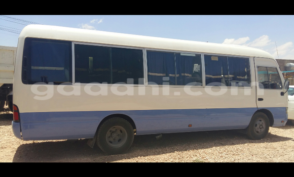 Acheter Occasion Voiture Toyota Coaster Blanc à Hargeysa, Somaliland Acheter Occasion Voiture Toyota Coaster Blanc à Hargeysa, Somaliland