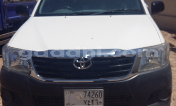 Buy Used Toyota Hilux White Car in Hargeysa in Somaliland Buy Used Toyota Hilux White Car in Hargeysa in Somaliland