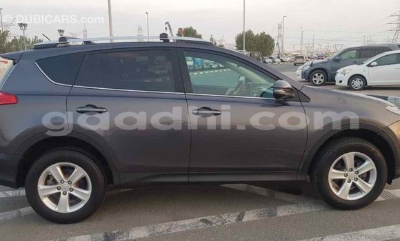 اشتري Imported Toyota Highlander آخر سيارة في Import - Dubai في الصومال اشتري Imported Toyota Highlander آخر سيارة في Import - Dubai في الصومال