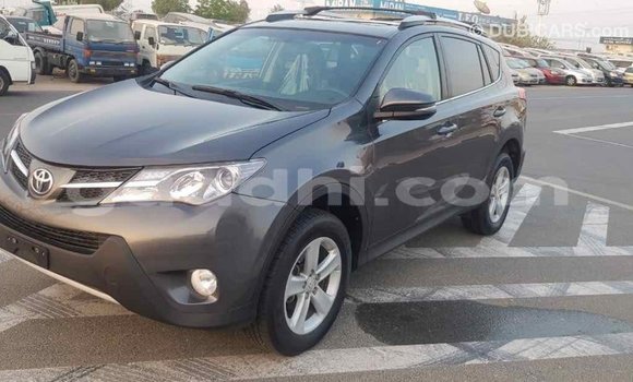 اشتري Imported Toyota Highlander آخر سيارة في Import - Dubai في الصومال اشتري Imported Toyota Highlander آخر سيارة في Import - Dubai في الصومال