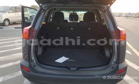 اشتري Imported Toyota Highlander آخر سيارة في Import - Dubai في الصومال اشتري Imported Toyota Highlander آخر سيارة في Import - Dubai في الصومال