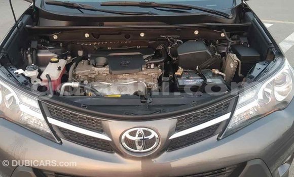 اشتري Imported Toyota Highlander آخر سيارة في Import - Dubai في الصومال اشتري Imported Toyota Highlander آخر سيارة في Import - Dubai في الصومال