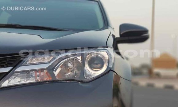 اشتري Imported Toyota Highlander آخر سيارة في Import - Dubai في الصومال اشتري Imported Toyota Highlander آخر سيارة في Import - Dubai في الصومال