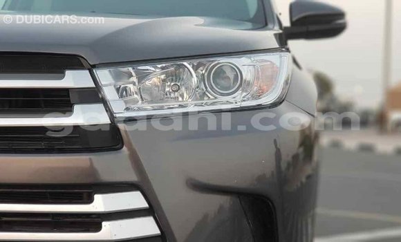 ይግዙ Imported Toyota Highlander ሌላ መኪና በ Import - Dubai በ ሶማሊያ ይግዙ Imported Toyota Highlander ሌላ መኪና በ Import - Dubai በ ሶማሊያ