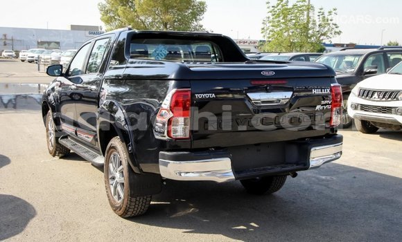 Imported Toyota Hilux Black Makiinaa iti Import - Dubai keessatti Somalia keessatti Imported Toyota Hilux Black Makiinaa iti Import - Dubai keessatti Somalia keessatti