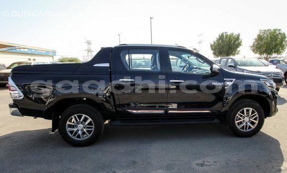 Imported Toyota Hilux Black Makiinaa iti Import - Dubai keessatti Somalia keessatti Imported Toyota Hilux Black Makiinaa iti Import - Dubai keessatti Somalia keessatti