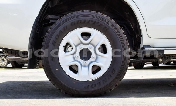 Nunua Mpya Toyota Land Cruiser Nyeupe Gari ndani ya Afgooye nchini Somalia Nunua Mpya Toyota Land Cruiser Nyeupe Gari ndani ya Afgooye nchini Somalia