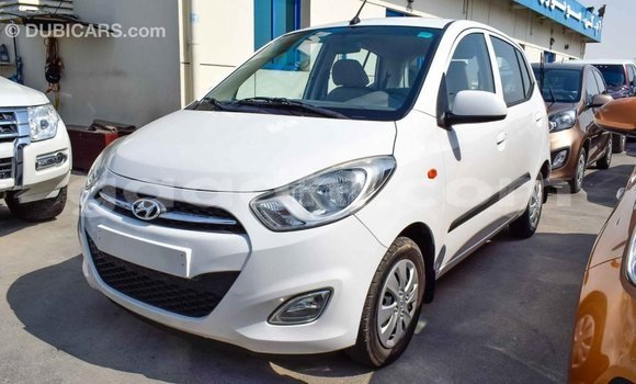 Acheter Import Voiture Hyundai i10 Blanc à Import - Dubai, Somalie Acheter Import Voiture Hyundai i10 Blanc à Import - Dubai, Somalie