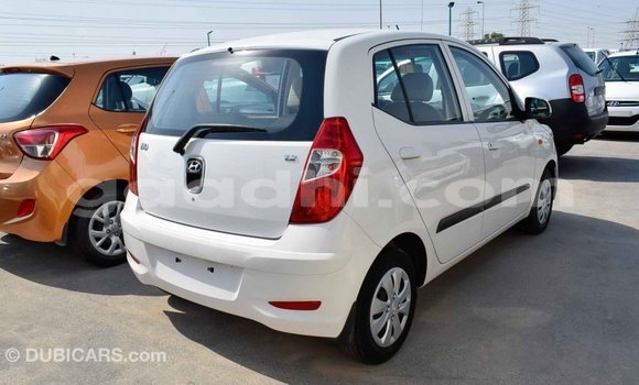 Acheter Import Voiture Hyundai i10 Blanc à Import - Dubai, Somalie Acheter Import Voiture Hyundai i10 Blanc à Import - Dubai, Somalie