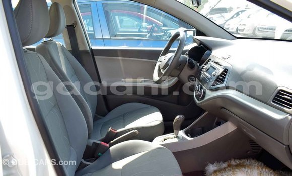 Imported Kia Picanto White Makiinaa iti Import - Dubai keessatti Somalia keessatti Imported Kia Picanto White Makiinaa iti Import - Dubai keessatti Somalia keessatti