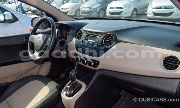Imported Hyundai i10 Red Makiinaa iti Import - Dubai keessatti Somalia keessatti Imported Hyundai i10 Red Makiinaa iti Import - Dubai keessatti Somalia keessatti