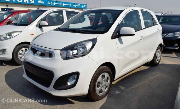 Acheter Import Voiture Kia Picanto Blanc à Import - Dubai, Somalie Acheter Import Voiture Kia Picanto Blanc à Import - Dubai, Somalie