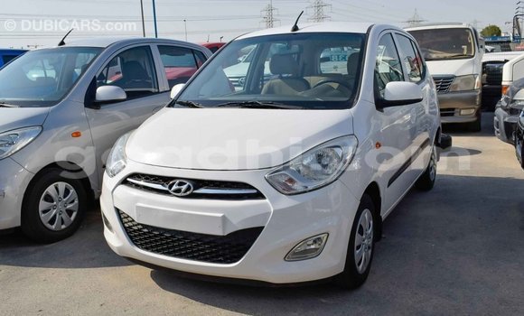 Imported Hyundai i10 White Makiinaa iti Import - Dubai keessatti Somalia keessatti Imported Hyundai i10 White Makiinaa iti Import - Dubai keessatti Somalia keessatti