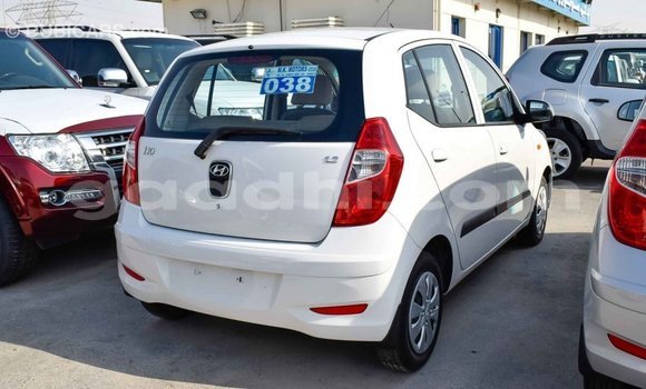 Imported Hyundai i10 White Makiinaa iti Import - Dubai keessatti Somalia keessatti Imported Hyundai i10 White Makiinaa iti Import - Dubai keessatti Somalia keessatti