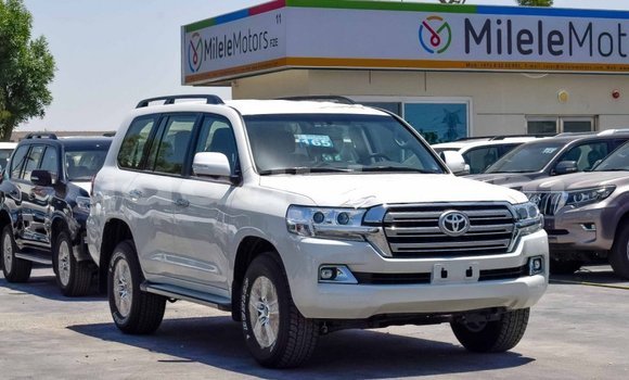Buy New Toyota Land Cruiser White Car in Afgooye in Somalia Buy New Toyota Land Cruiser White Car in Afgooye in Somalia