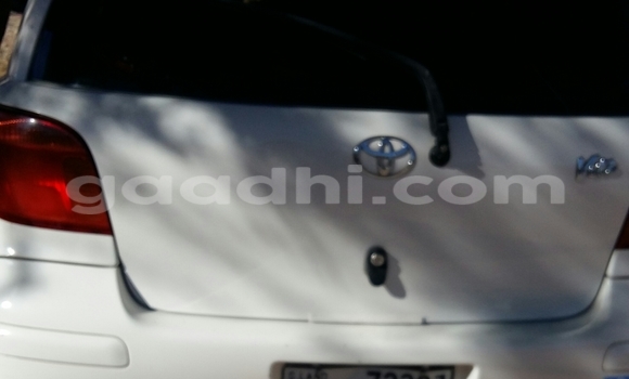 Acheter Occasion Voiture Toyota Vitz Blanc à Hargeysa, Somaliland Acheter Occasion Voiture Toyota Vitz Blanc à Hargeysa, Somaliland