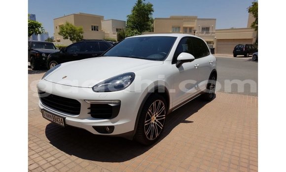 Buy Import Porsche Cayenne White Car in Import - Dubai in Somalia