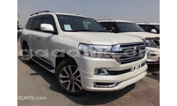 Buy Import Toyota Land Cruiser White Car in Import - Dubai in Somalia Buy Import Toyota Land Cruiser White Car in Import - Dubai in Somalia