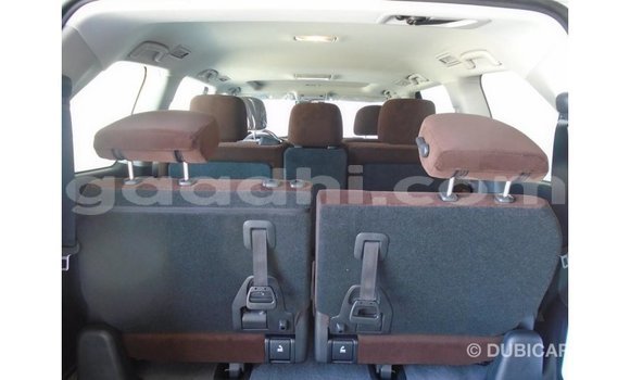 اشتري Imported Toyota Land Cruiser أبيض سيارة في Import - Dubai في الصومال اشتري Imported Toyota Land Cruiser أبيض سيارة في Import - Dubai في الصومال