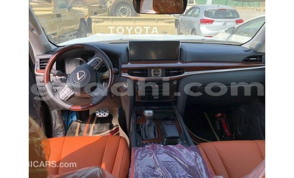 اشتري Imported Lexus LX آخر سيارة في Import - Dubai في الصومال اشتري Imported Lexus LX آخر سيارة في Import - Dubai في الصومال