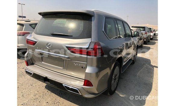 اشتري Imported Lexus LX آخر سيارة في Import - Dubai في الصومال اشتري Imported Lexus LX آخر سيارة في Import - Dubai في الصومال