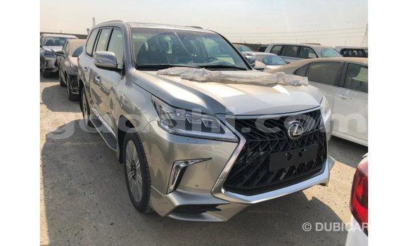 اشتري Imported Lexus LX آخر سيارة في Import - Dubai في الصومال اشتري Imported Lexus LX آخر سيارة في Import - Dubai في الصومال