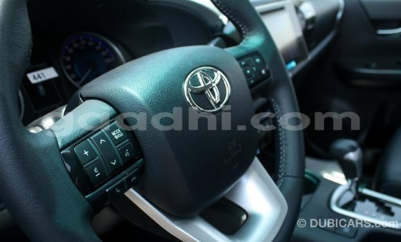 اشتري Imported Toyota Hilux أسود سيارة في Import - Dubai في الصومال اشتري Imported Toyota Hilux أسود سيارة في Import - Dubai في الصومال