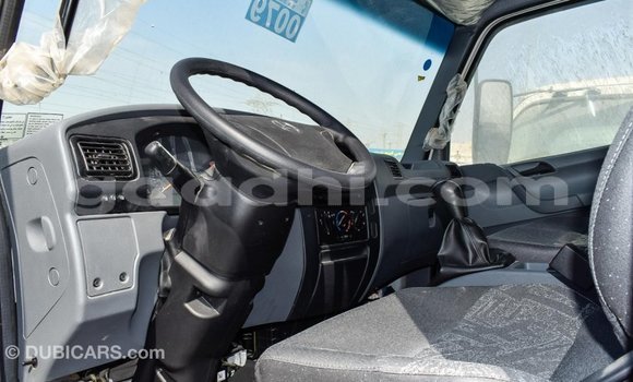 اشتري Imported Mercedes-Benz 190 أبيض سيارة في Import - Dubai في الصومال اشتري Imported Mercedes-Benz 190 أبيض سيارة في Import - Dubai في الصومال