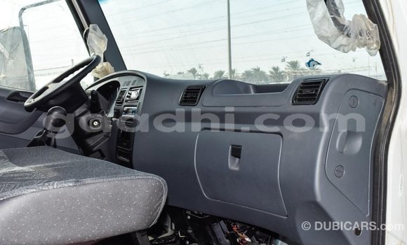 اشتري Imported Mercedes-Benz 190 أبيض سيارة في Import - Dubai في الصومال اشتري Imported Mercedes-Benz 190 أبيض سيارة في Import - Dubai في الصومال